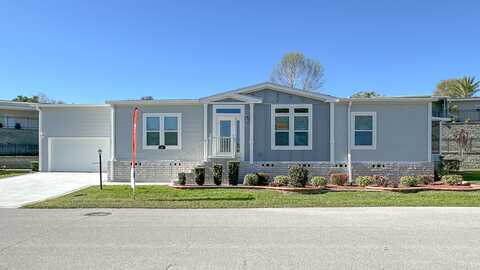725 Bishop Dr, Lady Lake, FL 32159
