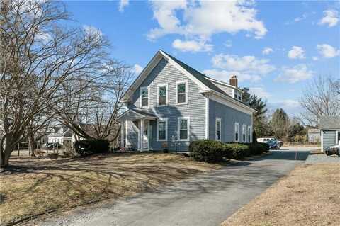 2014 E Main Road, Portsmouth, RI 02871