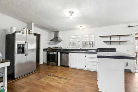 492 Perry Road, Zebulon, NC 27597