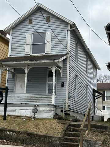 418 E Division St, New Castle, PA 16101
