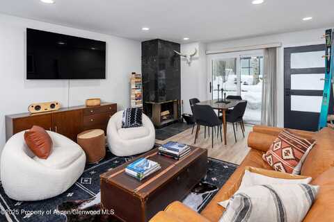 100 E DEAN Street, Aspen, CO 81611