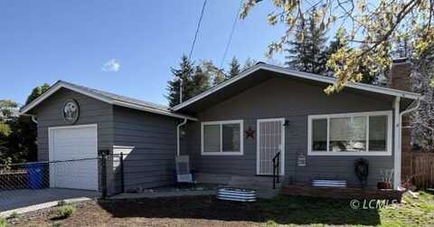 629 S I St, Lakeview, OR 97630