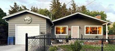 629 S I St, Lakeview, OR 97630
