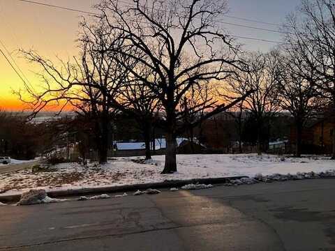 2405 N Jimmie AVE, Fayetteville, AR 72703