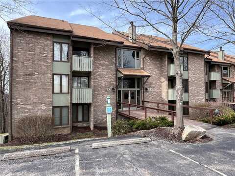 8a2 Mountain Villas Drive, Seven Springs, PA 15622