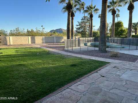 10249 N 58TH Place, Paradise Valley, AZ 85253