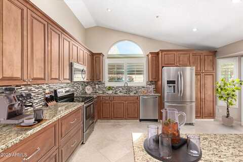 8804 E SUNNYSIDE Drive, Scottsdale, AZ 85260
