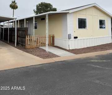 8427 W GLENDALE Avenue, Glendale, AZ 85305