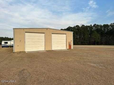 835 E Palmetto Avenue, Varnville, SC 29944