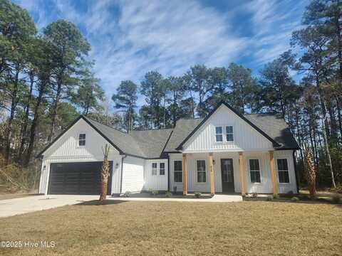 614 Boundary Loop Road NW, Calabash, NC 28467