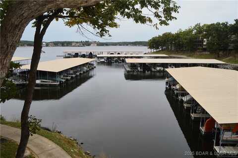 207 Circle Edge, Lake Ozark, MO 65049