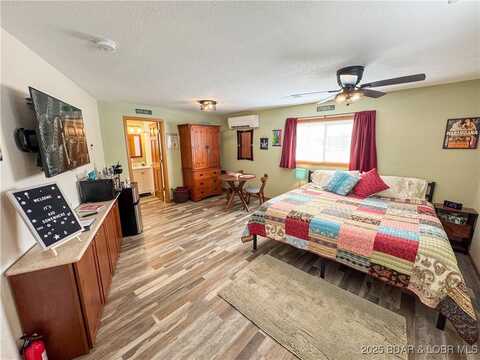 24261 Hwy 5, Versailles, MO 65084
