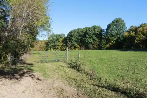 10705 Township Road 92 NW, Somerset, OH 43783