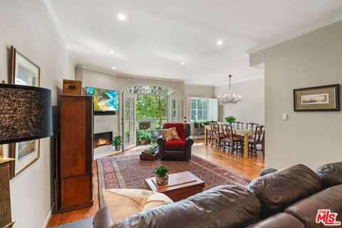 120 N Swall Dr, Los Angeles, CA 90048