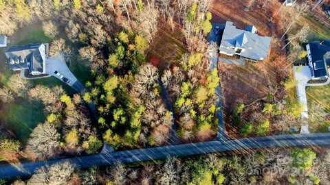 9608 Regent Drive, Davidson, NC 28036