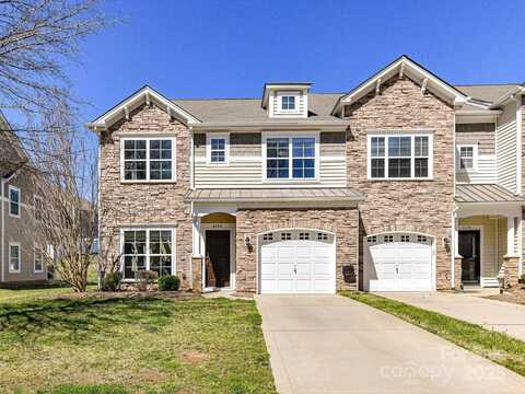 4634 Craigmoss Lane, Charlotte, NC 28278