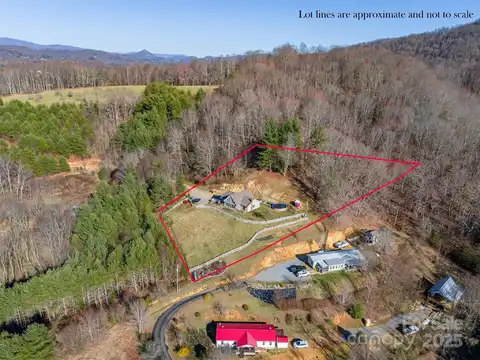 83 Roland Street, Burnsville, NC 28714