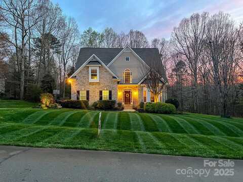 821 Lynnwood Farms Drive, Fort Mill, SC 29715