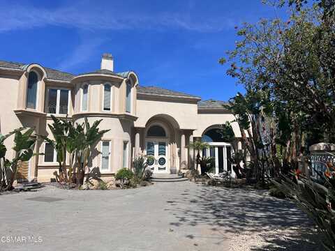 3303 Clerendon Road, Beverly Hills, CA 90210