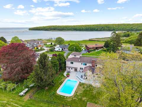224 Neptune Drive, Groton, CT 06340