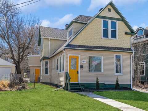 1930 Arlington Avenue, Des Moines, IA 50314