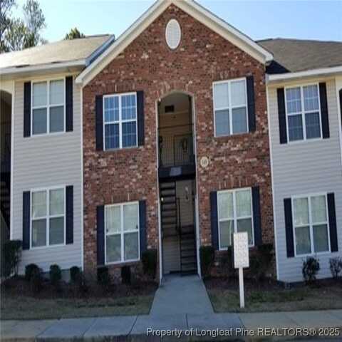 149 WADING CREEK Lane unit: 205, Fayetteville, NC 28306