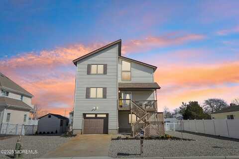711 Stephanie Court, Forked River, NJ 08731