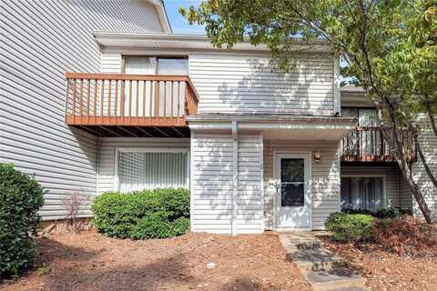6 Fairway Drive NW, Kennesaw, GA 30144