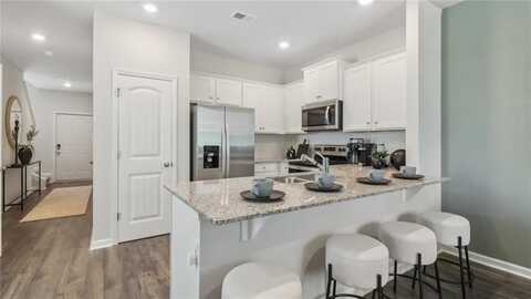 113 Kenmore Circle, Perry, GA 31069