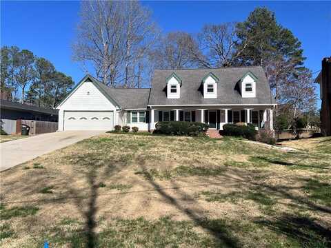 3750 Clubhouse Lane SE, Conyers, GA 30094