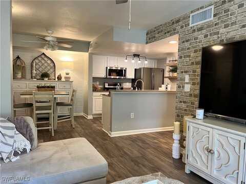 4105 Residence Drive, Fort Myers, FL 33901