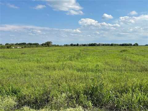 6555 5th Road, Labelle, FL 33935