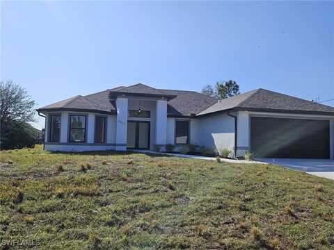 3707 34th Street SW, Lehigh Acres, FL 33976
