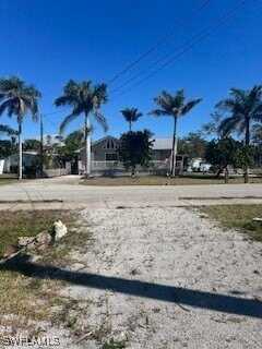 4421 Tarpon Avenue, Bonita Springs, FL 34134