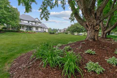 250 Bridlewood Lane, Valparaiso, IN 46385