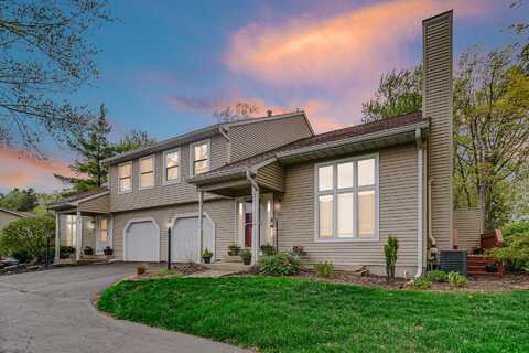 607 Weatherwood Lane, Valparaiso, IN 46383