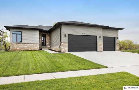 8710 Dragonfly Lane, Lincoln, NE 68526
