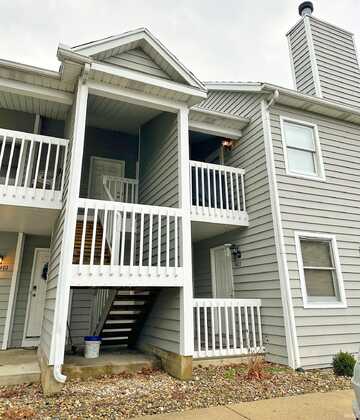 1425 N Oakhill Drive, South Bend, IN 46637