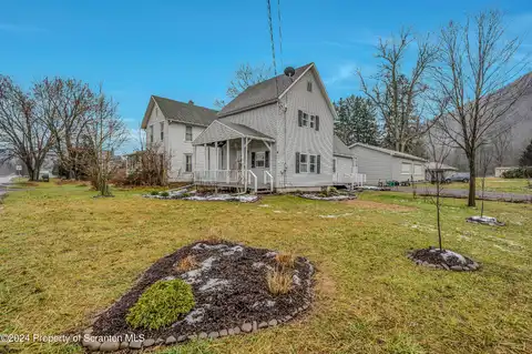 789 New York, Hallstead, PA 18822