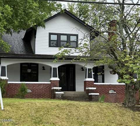 717 N Charles Seivers Boulevard, Clinton, TN 37716