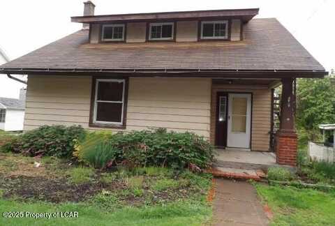 219 Idetown Road, Dallas, PA 18612