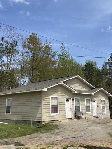 2103 Oak Grove Rd., Hattiesburg, MS 39402