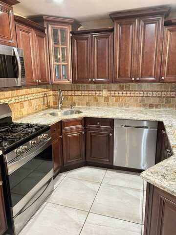 8 WAVERLY ST, JC, Heights, NJ 07307