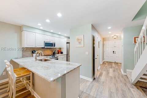 1 Gloucester Road, Hilton Head Island, SC 29928