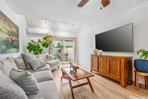 553 Pepeekeo Street, Honolulu, HI 96825