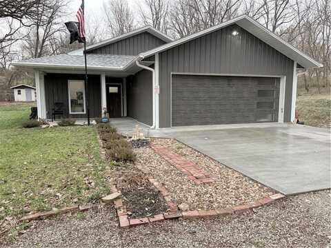 3736 S 11th Street Road, Saint Joseph, MO 64503