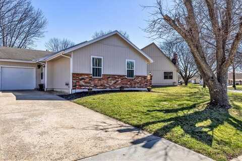105 SW Donovan Road, Lees Summit, MO 64063