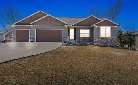 4215 Beverly Rd SW, CedarRapids, IA 52404