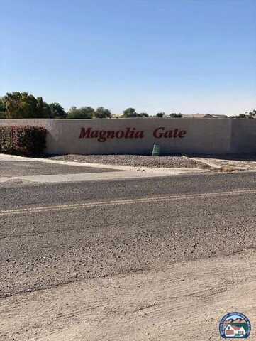 1409 Farnsworth Ln, El Centro, CA 92243