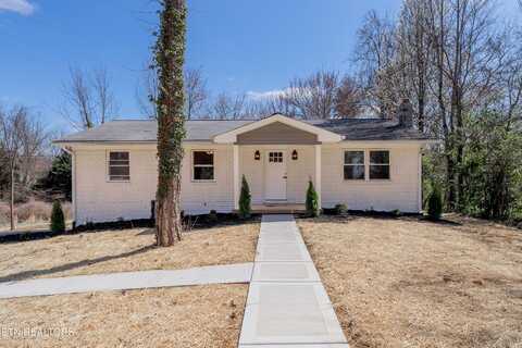 7630 Luscombe Drive, Knoxville, TN 37919